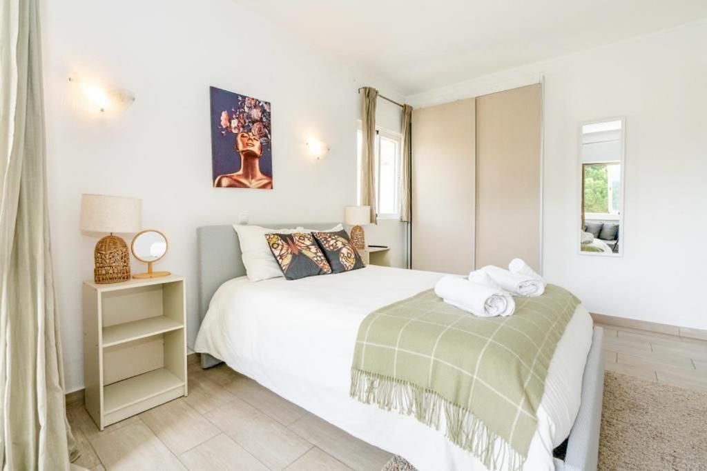 Spacious 1 Bed In Vilamoura, Fast Wifi & Pool Куартейра Екстериор снимка